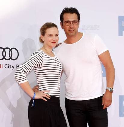 Denise Zich; Andreas Elsholz bei der Premiere PETS im Cinestar im Sony Center Berlin