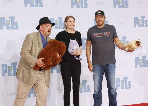 Dietmar Bär; Martina Hill; Mario Barth bei der Premiere PETS im Cinestar im Sony Center Berlin