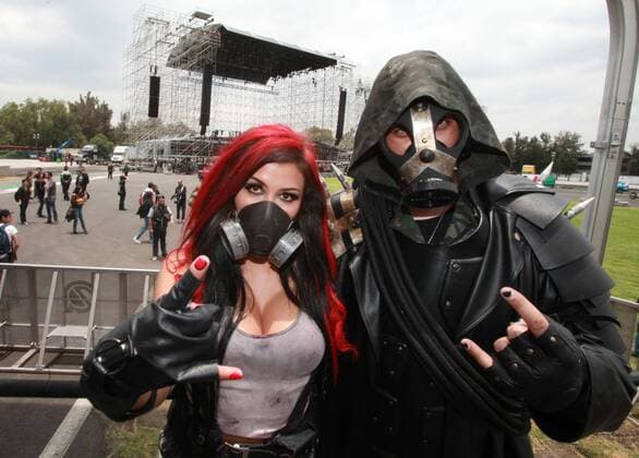 Iconic characters Mia Mortik (L) and Soldado H pose during the construction of a giant stage for the Hell and Heaven Metal Fest 2016 that will count wih the German band Rammstein in Mexico City, Mexico, 21 July 2016. EFE Mario Guzman GREMAN MUSIC BAND RAMMSTEIN TO PERFORM IN MEXICO DURING THE HELL AND HEAVEN 2016 !ACHTUNG: NUR REDAKTIONELLE NUTZUNG!  MEX022 20160722-636047435803420343