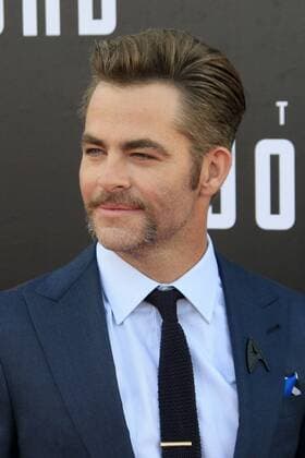LOS ANGELES - JUL 20: Chris Pine at the Star Trek Beyond World Premiere at the Embarcadero Marina on July 20, 2016 in San Diego, CA  HPA