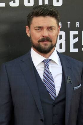 LOS ANGELES - JUL 20: Karl Urban at the Star Trek Beyond World Premiere at the Embarcadero Marina on July 20, 2016 in San Diego, CA  HPA