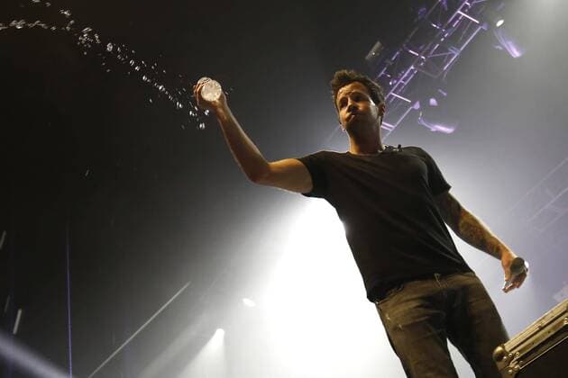 Simple Plan Konzert in Mexiko July 21, 2016 - Mexico - EUM20160722ESP02.JPG.CIUDAD DE MEXICO Music Musica-Simple Plan.- La banda canadiense de Pop-Punk, Simple Plan, durante concierto este jueves, 21 de julio de 2016, en el escenario del Pepsi Center de la Ciudad de Mexico. Foto: Agencia EL UNIVERSAL Agustin Salinas EVZ Mexico  - ZUMAu78_