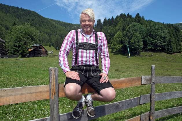 ORF Wenn die Musi spielt . Entertainer Ross Antony am Rande des Künstlertreffs zum Musik Open Air Wenn die Musi spielt am 22.07.2016 auf dem Festgelände in Bad Kleinkirchheim.