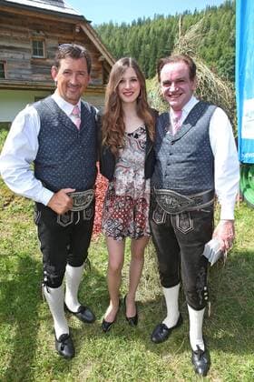 ORF Wenn die Musi spielt . Die Ladiner und Nicole am Rande des Künstlertreffs zum Musik Open Air Wenn die Musi spielt am 22.07.2016 auf dem Festgelände in Bad Kleinkirchheim.