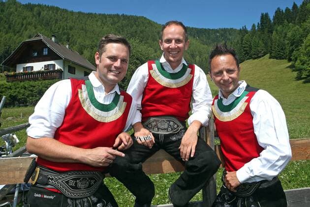 ORF Wenn die Musi spielt . Die Jungen Zillertaler am Rande des Künstlertreffs zum Musik Open Air Wenn die Musi spielt am 22.07.2016 auf dem Festgelände in Bad Kleinkirchheim.