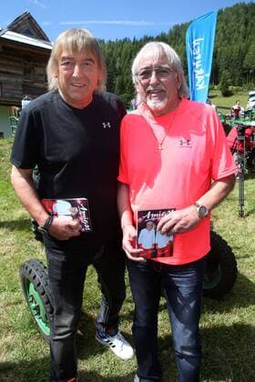 ORF Wenn die Musi spielt . Die Amigos ( Bernd und Karl-Heinz Ulrich ) am Rande des Künstlertreffs zum Musik Open Air Wenn die Musi spielt am 22.07.2016 auf dem Festgelände in Bad Kleinkirchheim.