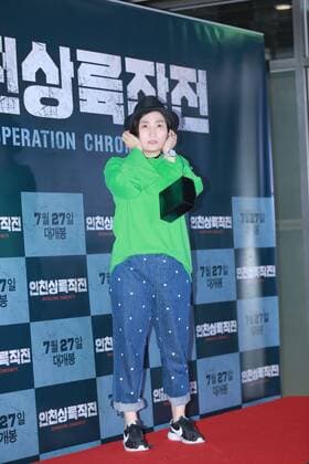 Jung jae Lee,Lee Beom su,Jung JunHo and Sae-yeon Jin attend the VIP premiere of Operation Chromite in Seoul, Korea on 25th July, 2016.(China and Korea Rights Out)  2016072600417