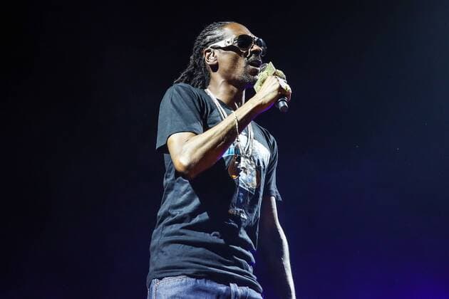 July 26, 2016 - Raleigh, North Carolina, U.S - Music artist SNOOP DOGG, whose real name is Cordozar Calvin Broadus Jr, brings his 2016 Summer Tour to the Coastal Credit Union Music Park at Walnut Creek in Raleigh, NC. Raleigh U.S. - ZUMAm114