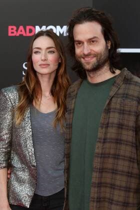 LOS ANGELES - JUL 26: Cassi Colvin, Chris D Elia at the Bad Moms Los Angeles Premiere at the Village Theater on July 26, 2016 in Westwood, CA  KathyxHutchins