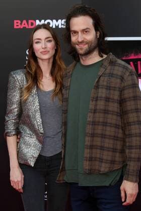 LOS ANGELES - JUL 26: Cassi Colvin, Chris D Elia at the Bad Moms Los Angeles Premiere at the Village Theater on July 26, 2016 in Westwood, CA  KathyxHutchins