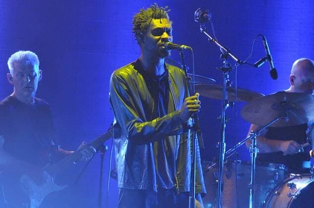 Italy: Massive Attack live in concert Arena Flegrea are back in Naples Massive Attack, become famous for having invented a new genre of music, trip hop, indicating a dreamlike journey, a trip that is with the mind through music. Historical electronic music band, has transformed the New York hip-hop in a concentrated soul, reggae, electro and dub, by charming colors. The opening Act is entrusted to Almamegretta with Raiz who will present some songs from their new album (May 2016) EnnEnne (title taken in loan by the acronym of Nomen Nescio , one of the phrases coined to record anagrafe those born to parents unknown).  PaolaxVisone