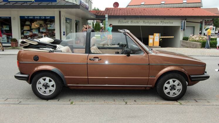 Volkswagen VW Golf 1 Cabriolet, Baujahr 1983, in Pfronten, Allgäu, Bayern, Deutschland