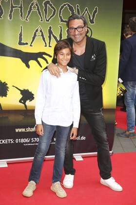 Mousse T. mit Sohn Sol bei der Premiere der Tanzshow Shadowland 2 - Neues aus dem Reich der Schatten im Admiralspalast. Berlin, 28.07.2016 Foto:xS.xGabschx xFuturexImage