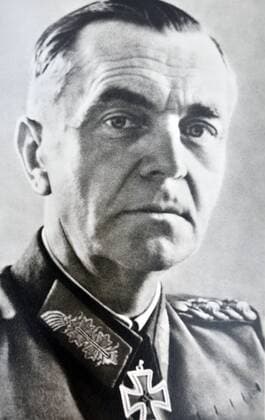 IMAGO History, Zweiter Weltkrieg: 1939 - 1945 Friedrich Wilhelm Ernst Paulus (23 September 1890 – 1 February 1957) was an officer in the German military from 1910 to 1945. He attained the rank of Generalfeldmarschall (field marshal) during World War II, and is best known for commanding the Sixth Army in the Battle of Stalingrad WHA  !ACHTUNG AUFNAHMEDATUM GESCHÄTZT! Copyright: WHA UnitedArchivesWHA_042_0123