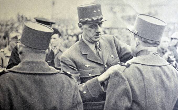World War two :General Charles de Gaulle arrives at liberated town of Mulhouse 1945 WHA  !ACHTUNG AUFNAHMEDATUM GESCHÄTZT! Copyright: WHA UnitedArchivesWHA_042_0807