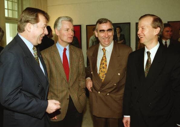( v.l. ) die Politiker Eberhard Diepgen, Henning Voscherau, Theo Waigel und Friedrich Bohl in Bonn 2.6.1996 Aufnahmedatum geschaetzt -- German President Roman Herzog , undated photo