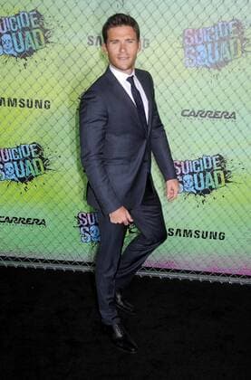 Scott Eastwood arrives on the red carpet at the world premiere of Suicide Squad at The Beacon Theatre on August 1, 2016 in New York City.  NYP20160801212 DENNISxVANxTINE