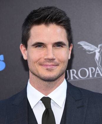 August 1, 2016 - Hollywood, California, U.S. - Robbie Amell arrives for the premiere of the film Nine Lives at the Chinese Theatre. Hollywood U.S. - ZUMAo05_