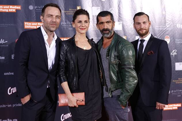 Aleksandar Jovanovic, Christina Hecke, Erdal Yildiz und Johnny Palmiero bei der Premiere des Kinofilms Collide im Drive In Autokino. Köln, 01.08.2016 Foto:xC.xHardtx xFuturexImage
