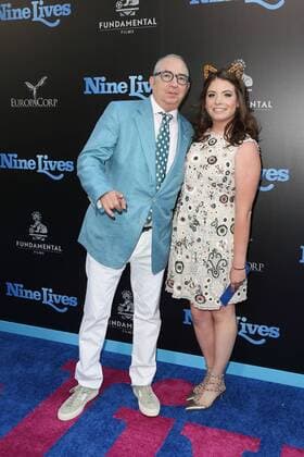 Barry Sonnenfeld und seine Tochter Chloe Sonnenfeld bei der Nine Lives Filmpremiere am 1.08.2016 in Hollywood, Los Angeles Nine Lives Kinopremiere in Hollywood, Los Angeles 