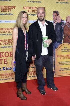Stephan Zinner mit Begleitung bei der Premiere des Kinofilms Schweinskopf al dente im Mathäser Filmpalast. München, 02.08.2016 Foto:xP.xSchönbergerx xFuturexImage