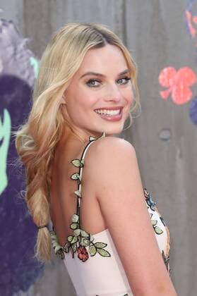 . 03 08 2016. London, United Kingdom. Margot Robbie arriving at the Suicide Squad premiere in London.  xStephenxLockx xi-Imagesx IIM-13272-0019