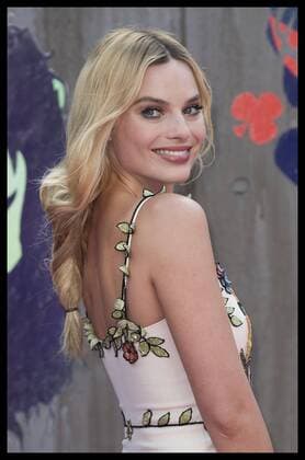 . 03 08 2016. London, United Kingdom. Margot Robbie arriving for the Suicide Squad premiere in London.  xStephenxLockx xi-Imagesx IIM-13272-0040