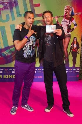 Patrice Bouédibéla und „Evil Jared Hasselhoff - Live Event SUICIDE SQUAD im Cinestar Kino Potsdamer Platz in Berlin am 03.08.2016. Live Event SUICIDE SQUAD