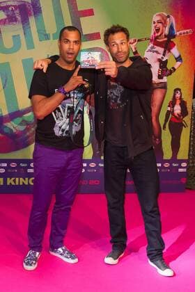 Patrice Bouédibéla und „Evil Jared Hasselhoff - Live Event SUICIDE SQUAD im Cinestar Kino Potsdamer Platz in Berlin am 03.08.2016. Live Event SUICIDE SQUAD