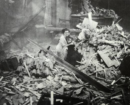 San Francisco , 1936. The 1906 earthquake stunningly re-created by movie magic. WHA  !ACHTUNG AUFNAHMEDATUM GESCHÄTZT! Copyright: WHA UnitedArchivesWHA_050_0663