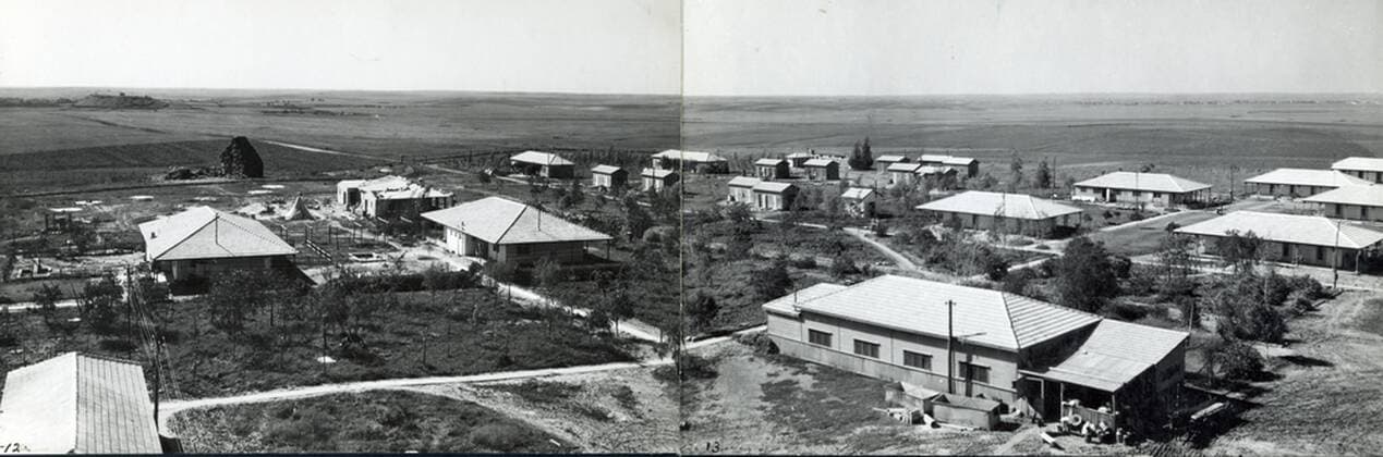 Photograph of Kibbutz Gat, founded by Jewish immigrants from Poland, Yugoslavia and Austria. Dated 1940 WHA  !ACHTUNG AUFNAHMEDATUM GESCHÄTZT! Copyright: WHA UnitedArchivesWHA_055_0133