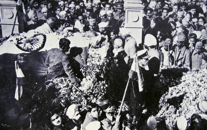 IMAGO ICONS: Mahatma Gandhi Funeral of Mahatma Gandhi following his assassination 1948 WHA  !ACHTUNG AUFNAHMEDATUM GESCHÄTZT! Copyright: WHA UnitedArchivesWHA_075_0743