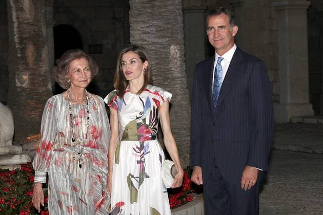 PALMA DE MALLORCA, Spanien - Empfang der königlichen Familie im PALACIO REAL DE LA ALMUDAINA: König Felipe von Spanien, Königin Letizia und Sofia  LEONARDOxCOMPARINI