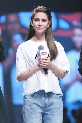 SHANGHAI, CHINA - AUGUST 07: Model Hannah Quinlivan attends the Paul Frank 2017 Spring Summer Show on August 7, 2016 in Shanghai, China.  CFP489751419