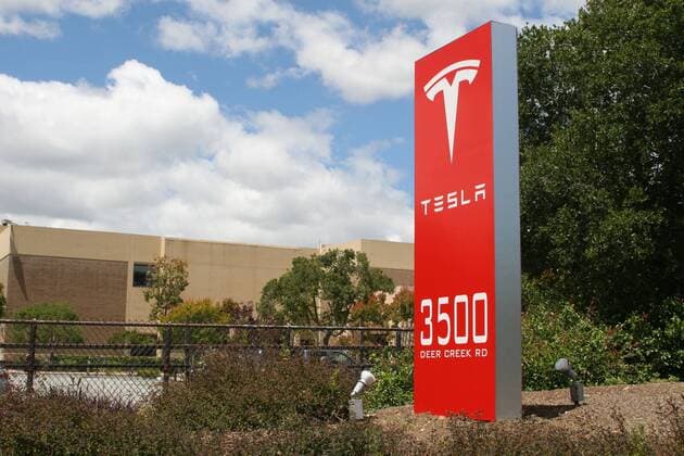 May 28, 2010 - Palo Alto, California, USA - Worldwide headquarters of Tesla Motors located at 3500 Deer Creek in Palo Alto, California, in the heart of Silicon Valley. The electric car maker announced on Thursday they bought the NUMMI auto plant in Fremont, California, for $42 million. Tesla plans to start off building the third generation electric vehicle, the Model S, at the 5 million square foot plant. The plant was previously used to manufacturer automobiles in a joint venture between Toyota and General Motors.  - ZUMAc06_