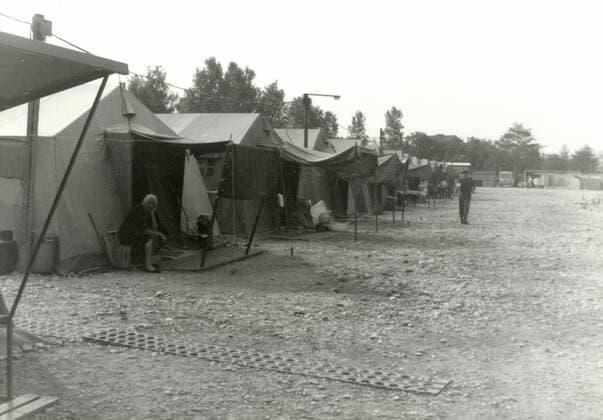 Earthquake in Friuli, Italy 1976: the tent city x15502x 