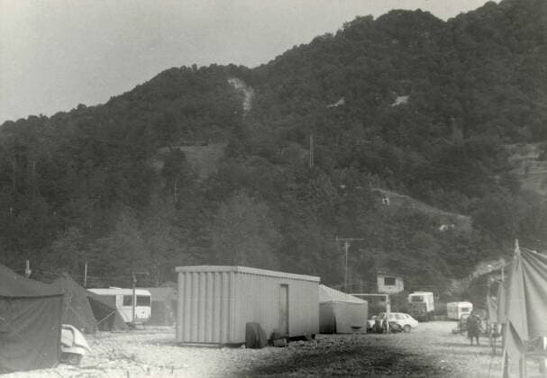 Earthquake in Friuli, Italy 1976: The tent city x15505x 