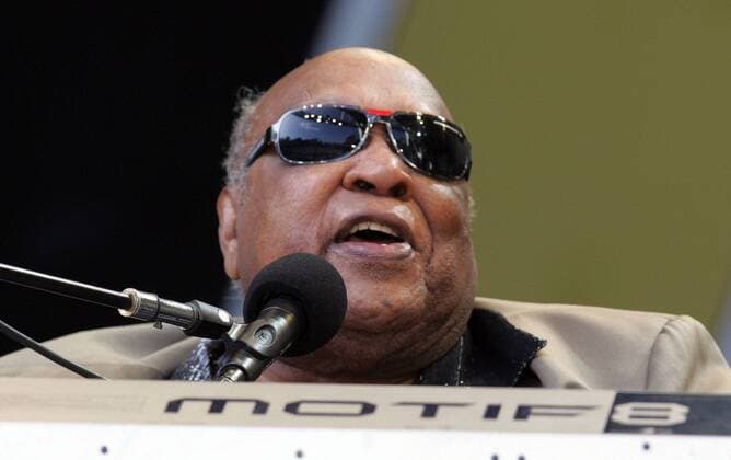 Jun 12, 2010 - Los Angeles, California, U.S. - LES McCANN performs live on stage at Hollywood Bowl during the 32nd anniversary Playboy Jazz Festival on Saturday in Hollywood. - ZUMAc68_