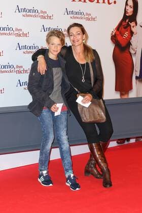 Aglaia Szyszkowitz mit Sohn Samuel, Filmpremiere Antonio ihm schmeckts nicht im Mathaeser Filmpalast in Muenchen am 10.08.2016
