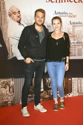 Ben Münchow und Farina Flebbe bei der Premiere des Kinofilms Antonio, ihm schmeckt s nicht! im Mathäser Filmpalast. München, 10.08.2016 Foto:xP.xSchönbergerx xFuturexImage