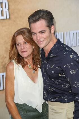 Dale Dickey und Chris Pine, die beiden Schauspieler bei der Hell or High Water Filmpremiere am 10.08.2016 in Los Angeles Hell or High Water Kino Premiere in Los Angeles, 2016 