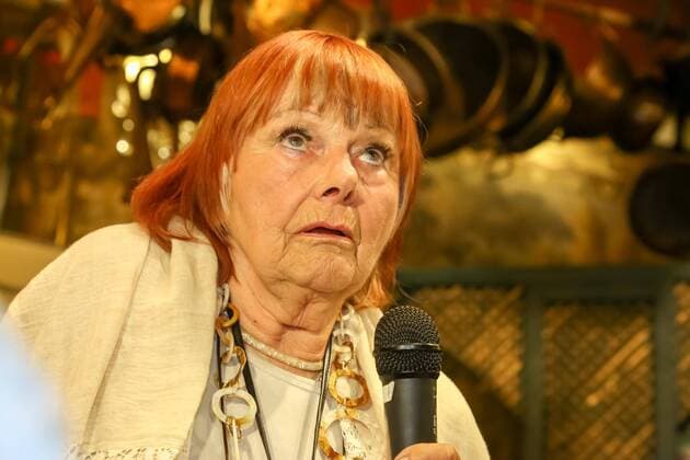 11.08.2016, Marchfelderhof Deutsch-Wagram, Goldener Hans Moser 2016, Ehrung v. Wiener Künstlerclub im Bild: Elfriede Ott