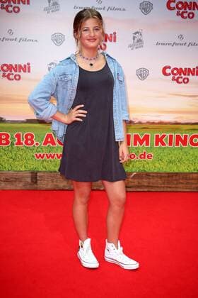 Emma Schweig bei der Conni & Co Film Premiere am 13.08.2016 in Berlin Conni & Co Kino Premiere Kinopremiere in Berlin, 2016 