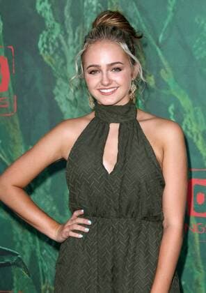 August 14, 2016 - Los Angeles, CA, United States - 14 August 2016 - Los Angeles, California - Sophie Reynolds. Kubo and The Two Strings World Premiere held at the AMC Universal City Walk Universal Studios Hollywood in Los Angeles. Photo Credit: AdMedia Los Angeles United States - ZUMAa123