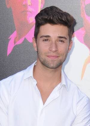 August 15, 2016 - Hollywood, CA, United States - 15 August 2016 - Hollywood, California. Jake Miller. Los Angeles premiere of War Dogs held at TCL Chinese Theatre. Photo Credit: AdMedia Hollywood United States - ZUMAa123