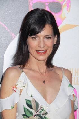 Perrey Reeves bei der War Dogs Filmpremiere am 15.08.2016 in Hollywood, Los Angeles War Dogs Kino Premiere in Hollywood, Los Angeles 