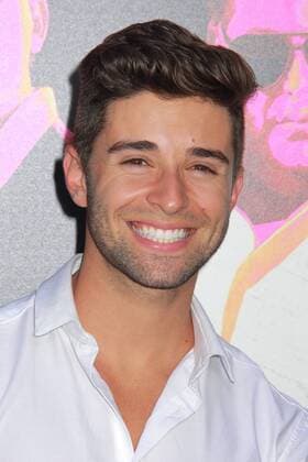 Jake Miller bei der War Dogs Filmpremiere am 15.08.2016 in Hollywood, Los Angeles War Dogs Kino Premiere in Hollywood, Los Angeles 