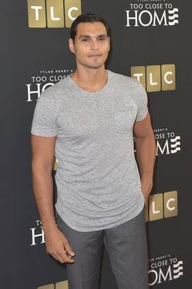Christian Ochoa beim Preview der TV-Serie Too Close To Home im Paley Center for Media. Beverly Hills, 16.08.2016 Foto:xD.xStarbuckx xFuturexImage