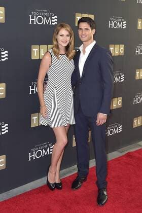 Nick Ballard mit Begleitung beim Preview der TV-Serie Too Close To Home im Paley Center for Media. Beverly Hills, 16.08.2016 Foto:xD.xStarbuckx xFuturexImage