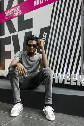 August 20, 2016 - Kuala Lumpur, Malaysia - Street fashion photo during 2016 Kuala Lumpur Fashion week at Pavilion Kuala Lumpur, Malaysia. August 20, 2016. Fashion Week 2016 will take place on August 17 until 21. Kuala Lumpur Malaysia  - ZUMAn230